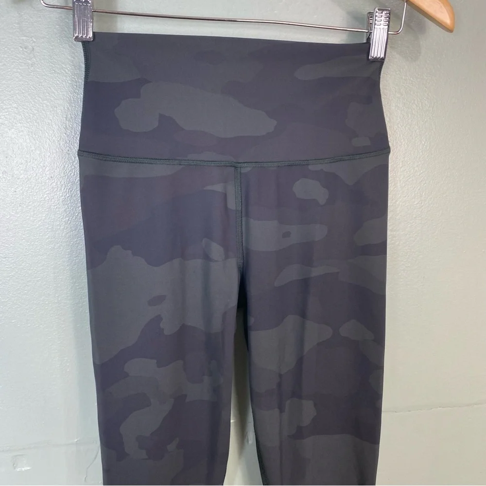 Alo Camo Green Black Leggings‎ Sz XS